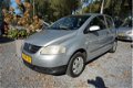 Volkswagen Fox - 1.2 trendline stuurbk 145dkm zuinig nette vw - 1 - Thumbnail