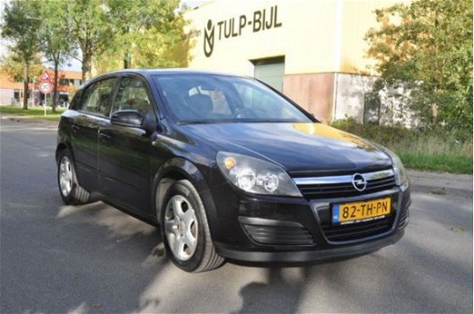 Opel Astra - 1.9 CDTi Edition 5-DEURS, AIRCO/CRUISE VELE OPTIES - 1