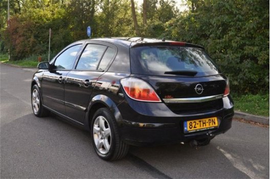 Opel Astra - 1.9 CDTi Edition 5-DEURS, AIRCO/CRUISE VELE OPTIES - 1