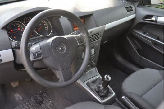 Opel Astra - 1.9 CDTi Edition 5-DEURS, AIRCO/CRUISE VELE OPTIES - 1