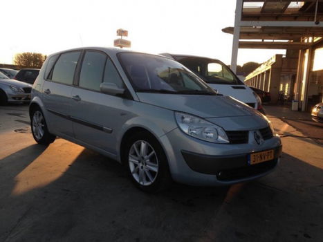 Renault Scénic - Scenic 2.0-16V Privilege Luxe - 1