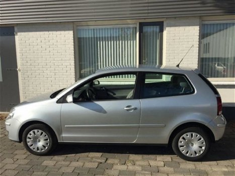 Volkswagen Polo - 1.4-16V Optive - 1