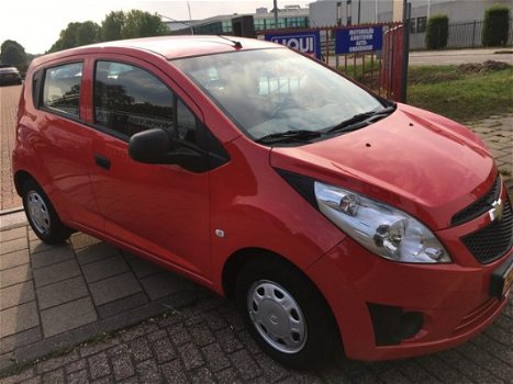 Chevrolet Spark - 1.0 16V LE - 1