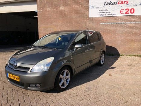 Toyota Corolla Verso - 2.2 D-4D Luna 7p - 1