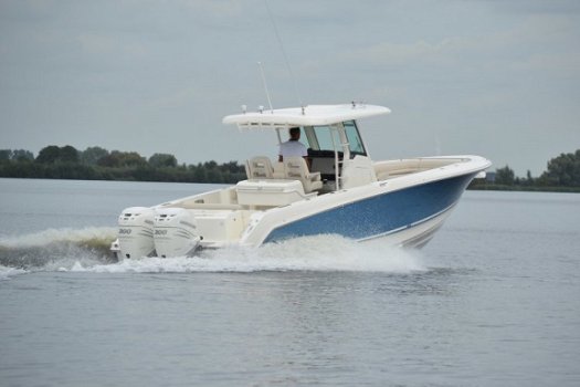 Boston Whaler 330 Outrage - 7