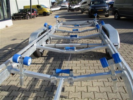 Vlemmix (direct leverbaar) 2700 kg tandem - 2