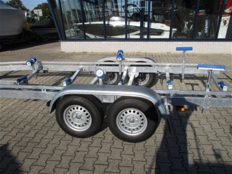 Vlemmix (direct leverbaar) 2700 kg tandem - 3