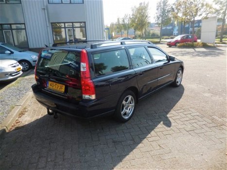 Volvo V70 - 2.4 Edition I Airco, Elektr ramen, APK - 1