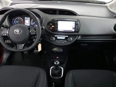 Toyota Yaris - 1.0 VVT-I ENERGY, Navigatie, Parkeercamera TSS - 1