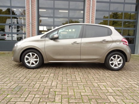 Peugeot 208 - 1.2 VTi Oxygo - 1