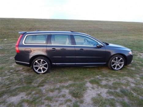 Volvo V70 - 2.0 D3 LIMITED EDITION Alle opties, NIEUWSTAAT - 1