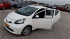 Toyota Aygo - 1.0/AIRCO/Elektra pakket/Nw Apk/Garantie - 1 - Thumbnail