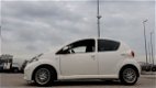 Toyota Aygo - 1.0/AIRCO/Elektra pakket/Nw Apk/Garantie - 1 - Thumbnail