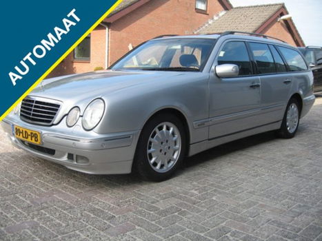 Mercedes-Benz E-klasse Combi - 240 Elegance 7-persoons Xenon youngtimer schuifdak - 1