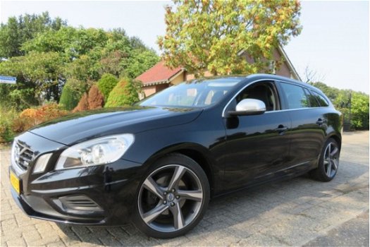 Volvo V60 - D3 2.0D SW R-Design met Vele Opties - 1