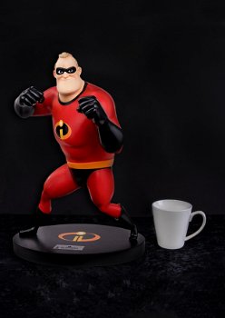 Beast Kingdom The Incredibles Disney Mr. Incredible Statue - 3