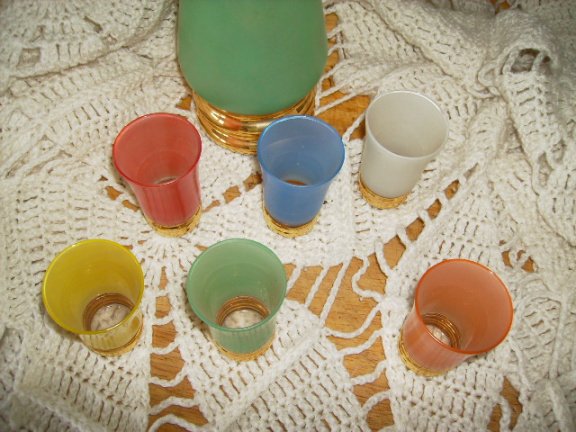 Karaf met 6 glaasjes, matglas kleurig met gouden details - Afbeelding 3