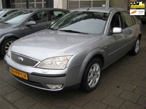 Ford Mondeo - 1.8-16V Futura - 1