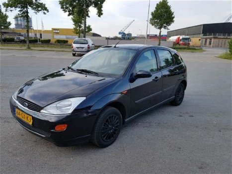 Ford Focus - 1.8-16V Collection - 1