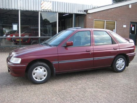 Ford Escort - 1.6 CLX - 1