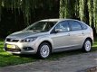 Ford Focus - 1.8 16V Titanium met Navigatie - 1 - Thumbnail