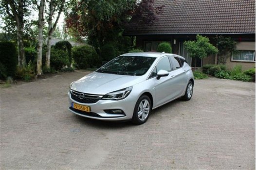 Opel Astra - 1.4 Innovation - 1