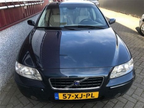 Volvo S60 - 2.4 D5 Edition II // 173 DKM NAP // - 1