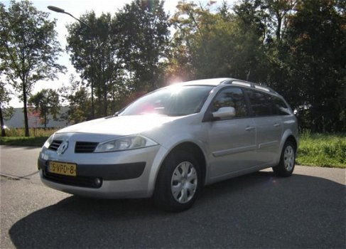 Renault Mégane - 1.5 dCi Business Line MARGE . Navigatie .. Airco .. cruiscontrol - 1