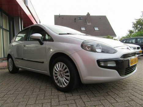 Fiat Punto Evo - 1.3 Punto M-JET MYLIFE | AIRCO | TREKHAAK | ISOFIX | INC. BOVAG GARANTIE - 1