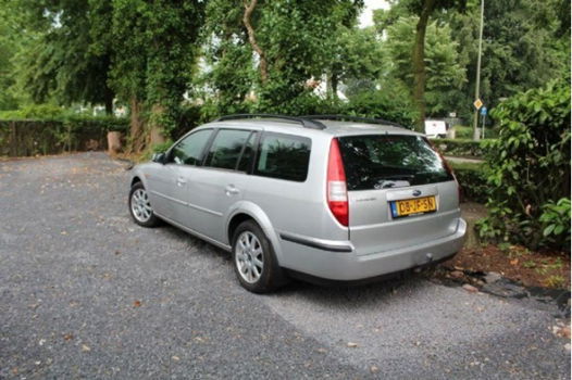 Ford Mondeo Wagon - 2.0-16V Collection - 1
