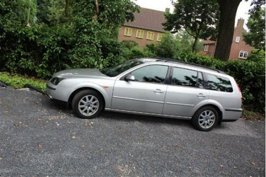 Ford Mondeo Wagon - 2.0-16V Collection - 1