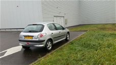 Peugeot 206 - 1.6-16V Gentry nieuwe apk keuring