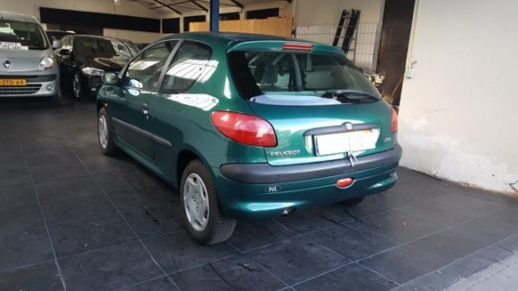 Peugeot 206 - 1.4 XT leuke auto buitenkansje - 1