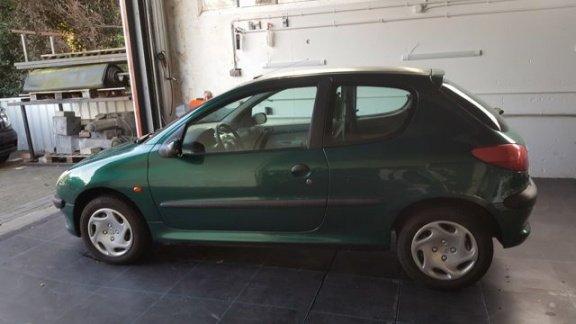 Peugeot 206 - 1.4 XT leuke auto buitenkansje - 1