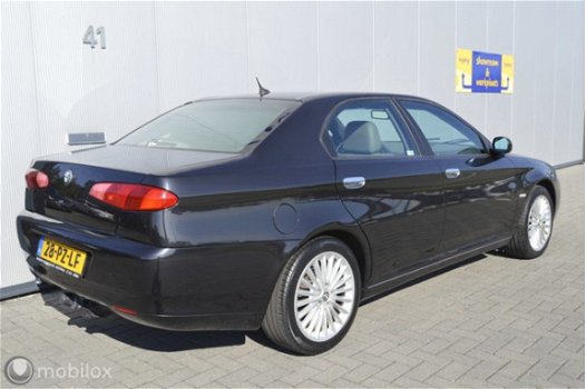 Alfa Romeo 166 - 2.4 JTD Business Edition - 1