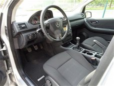 Mercedes-Benz A-klasse - 160 BLUEEFFICIENCY BUSINESS CLASS Airco / Lm velgen