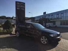 BMW 1-serie - 118i Business Line Aut