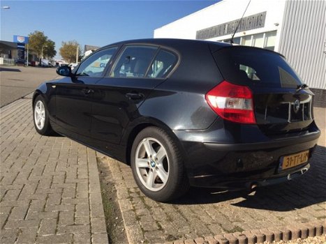 BMW 1-serie - 118i Business Line Aut - 1