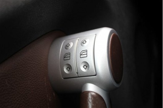 Mercedes-Benz SLK-klasse - 200 K. NL Auto navigatie, airco, stoelverwarming, nekverwarming, elektris - 1