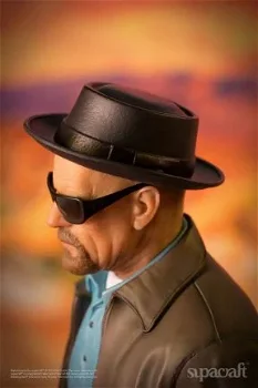 HOT DEAL Supacraft Breaking Bad Statue Heisenberg / Walter White - 4