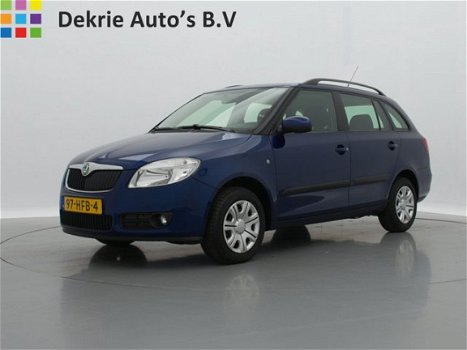 Skoda Fabia Combi - 1.6-16V AUTOMAAT AMBIENTE / AIRCO / EL. PAKKET / RADIO-CD / CRUISE CTR. / *APK 0 - 1