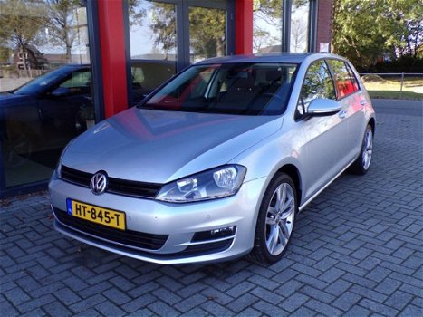 Volkswagen Golf - 1.6 TDI COMFORTLINE BLUEMOTION Navi PDC Cruise ECC NAP - 1