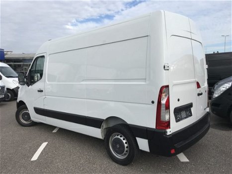 Renault Master - T33 2.3 dCi L2H2 125 pk 40.058 km - 1