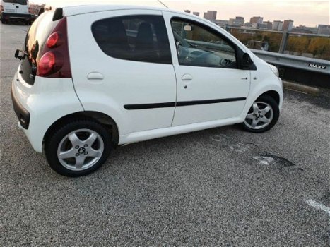 Peugeot 107 - 1.0/AIRCO/Elektra pakket/Nw 2jaar Apk/Garantie - 1