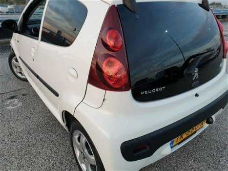 Peugeot 107 - 1.0/AIRCO/Elektra pakket/Nw 2 jaar Apk/Garantie - 1