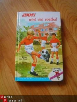 Jimmy wint een voetbal door Peter van Dam - 1