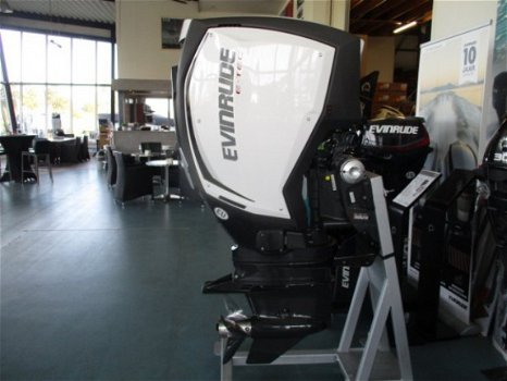 Evinrude E-tec 300 G2 - 2