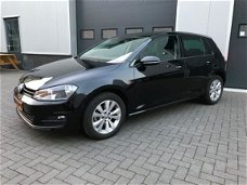 Volkswagen Golf - 1.2 TSI Comfortline blue motion