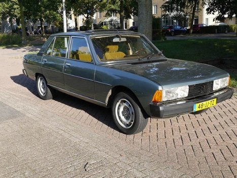 Peugeot 604 - 2.7 V6 TI Gran Confort in nieuwstaat 80 grote foto's website - 1