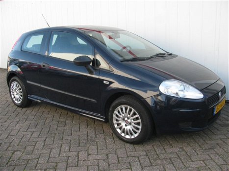 Fiat Punto - 1.3 MultiJet 16V 85pk 3D AIRCO - 1